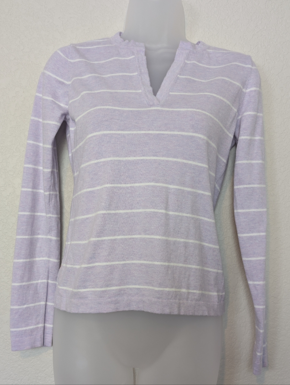 Kinross Cashmere Lavender Stripe Notch-Neck Long Sleeve Sweater